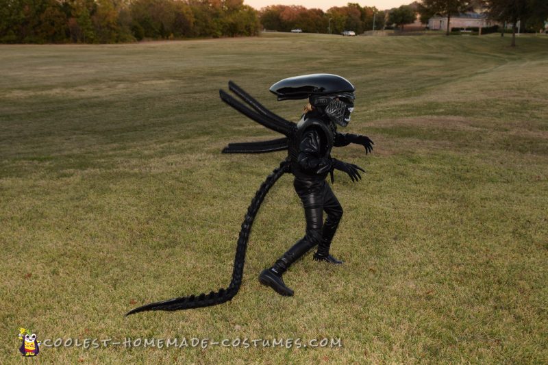 Awesome Homemade Alien Xenomorph Costume