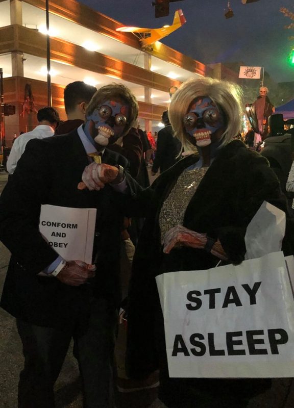 Easy They Live Aliens Couple Costume