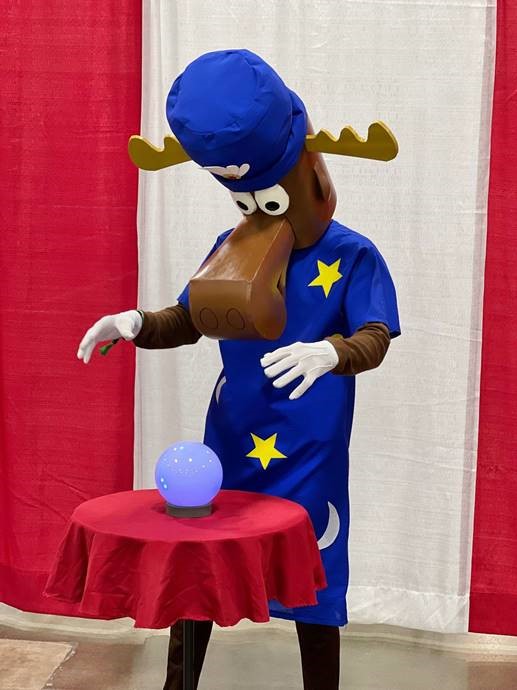 Bullwinkle cosplays Football player, Fortune Teller and Magician 