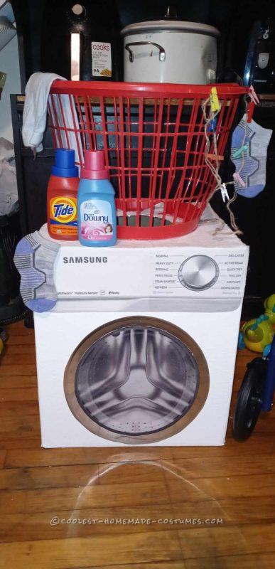 Easy and eye catching washing machine costume