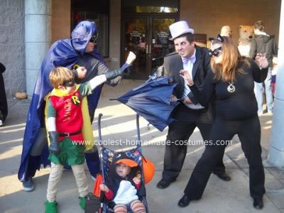 Batman Halloween Costumes on Superhhomemade Batman  Robin  Catwoman And Penguin Halloween Costumes