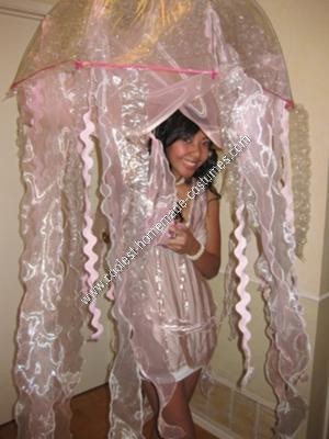 Clever Halloween Costumes on Coolest Homemade Jellyfish Unique Halloween Costume Idea 12