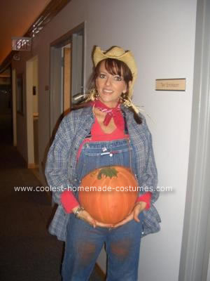 Homemade Halloween Decorations on For Coolest Homemade Pregnant Pumpkin Farmer Halloween Costume 18