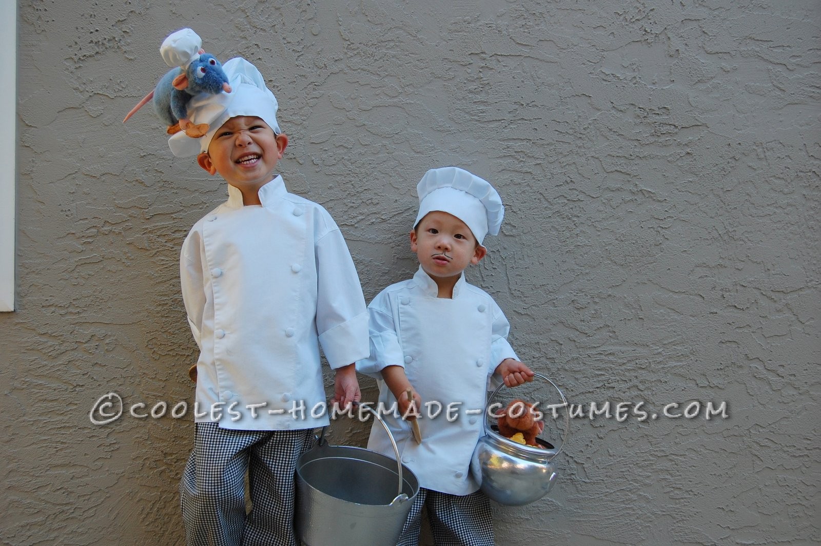 Last year, my boys were 4 and 1 1/2.  The baby was finally old enough to walk well on his own and we were so excited to go trick or treating.&nb