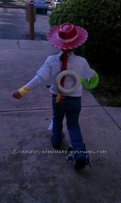 This was Halloween 2011, my daughter was 5 and a half and has been a huge fan of all the Toy Story's but that year in particular: Jesse!!
Materia