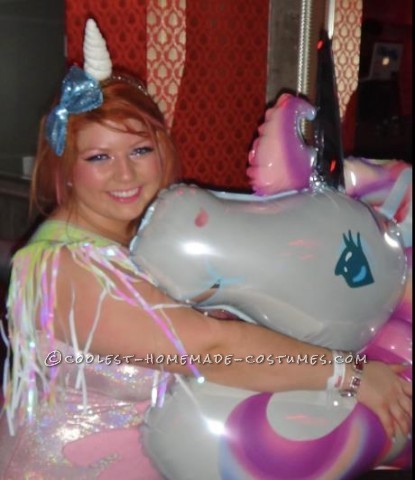  Hi everyone =)
As a child I wanted to be a unicorn and always dreamt of having a unicorn costume. Then I thought to myself, why do I have to b