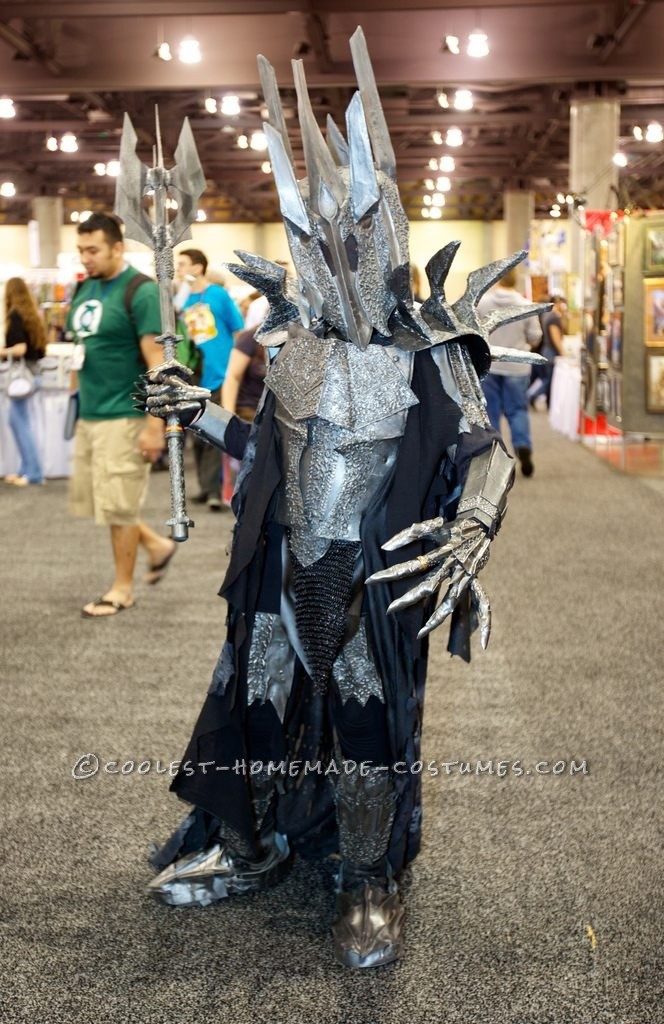 This is a Lord of the Rings Sauron costume I made for my son.  When he told me he wanted to be Sauron for Halloween, I wasn’t really