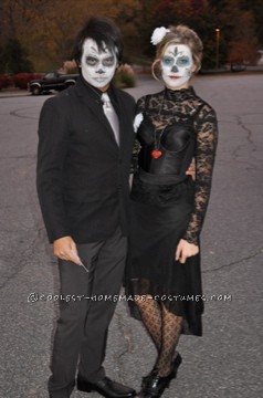 Cheap Last-Minute Dia de los Muertos Couples Costume