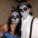 Great Dia de Los Muertos Couple Halloween Costume