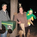 I love Halloween and was thrilled to celebrate my daughter’s first Halloween in grand fashion, and celebrate our first Halloween as a family of