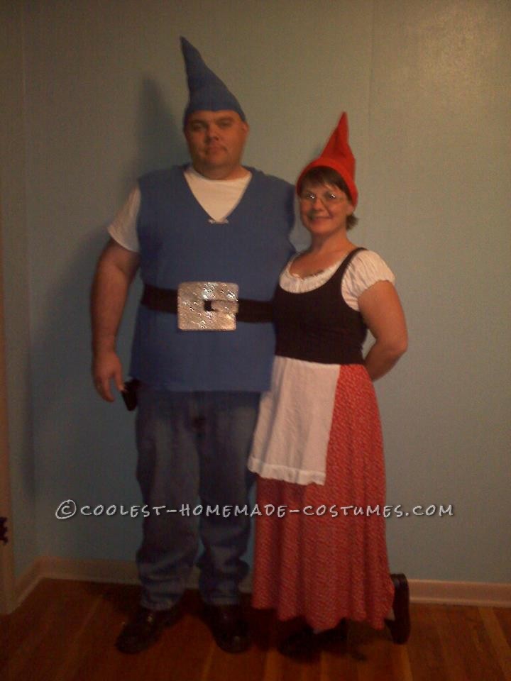 Easy Last-Minute Couple Halloween Costume: Gnomeo and Juliet
