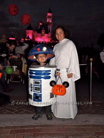 Cool Homemade Child's R2D2 Costume Made from a Collapsable Laundry Basket!