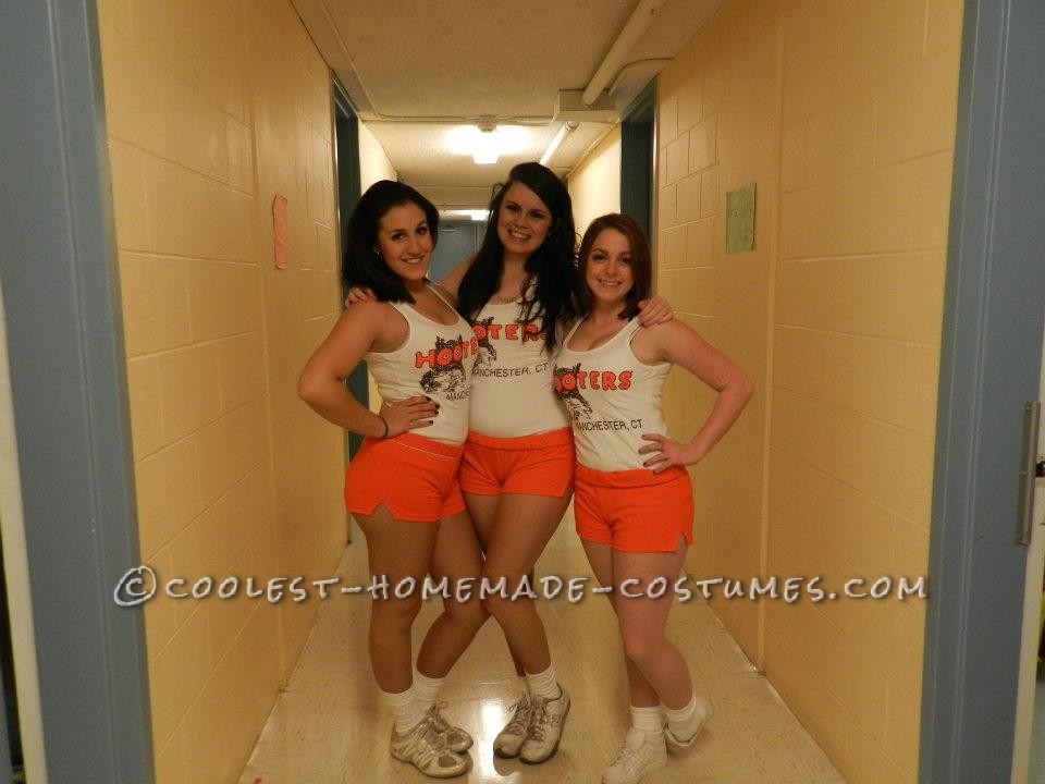 hooters halloween costume