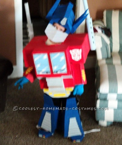 My 5 year old nephew is nutso crazy about the transformers! I kinda hafta add that i too love them dearly (heh). I've made his costume one time befo