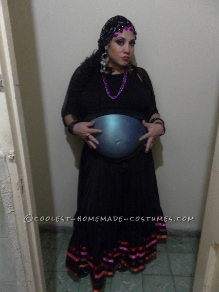 Original Costume for a Pregnant Woman: Crystal Ball Belly!