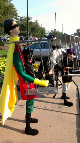 Optical illusion Batman and Robin Costumes