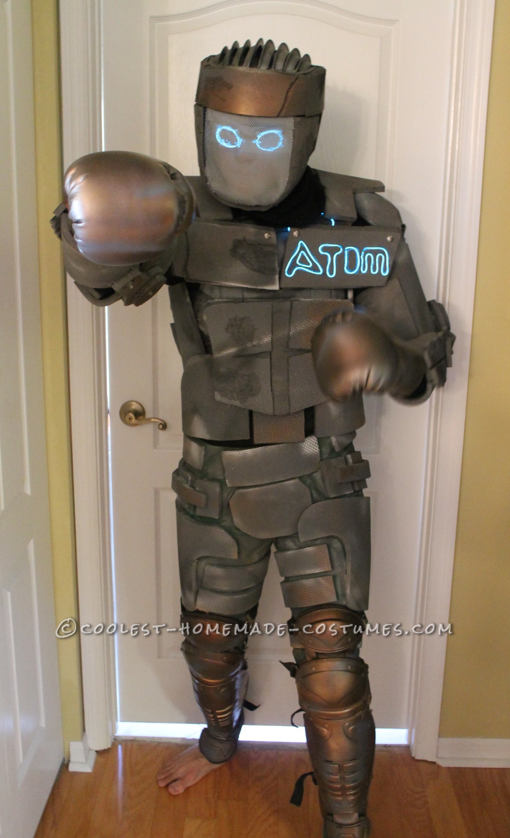 Homemade Atom Robot Costume from Real Steel