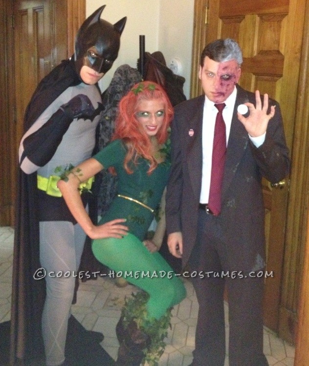 A Bat-Tastic Family Halloween Group Costume