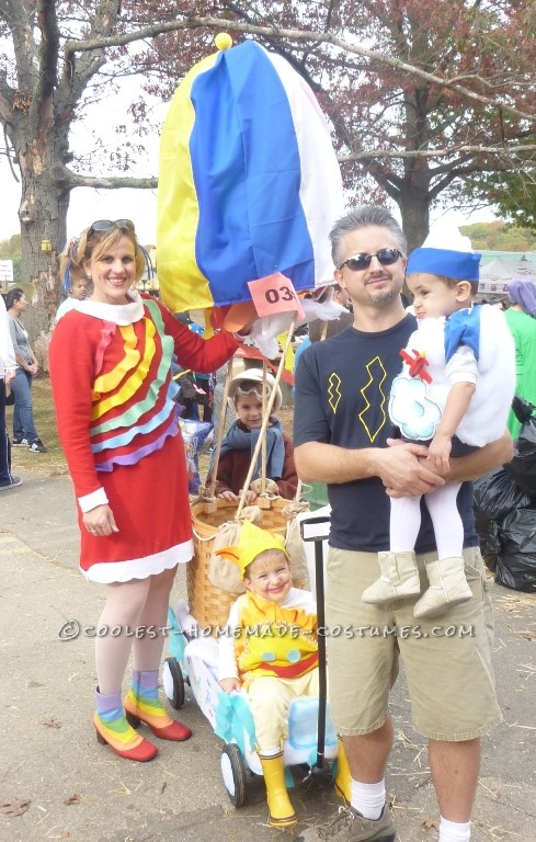 Coolest "Sky" Family Costume: Up, Up and Away!!