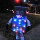 Cool Flashing and Blinking Homemade Robot Costume