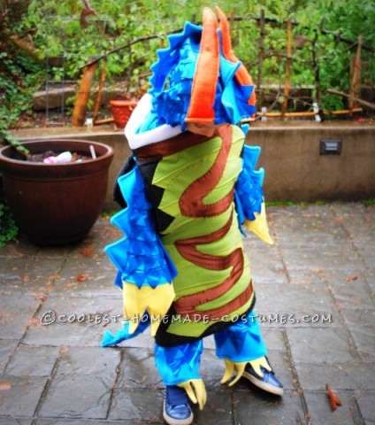 Coolest Homemade Play on Sushi Costume - Dragon Roll and Rainbow Roll: This year my girls wanted to be something fun and original for Halloween... again.  Every year my girls come up with bigger, better and more original