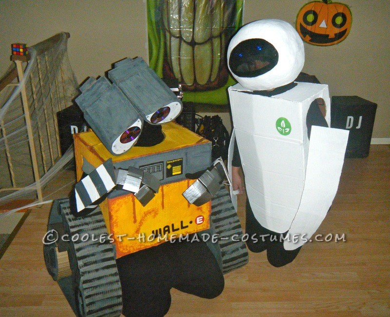 Coolest Homemade Wall-E and Eve Couple Costumes