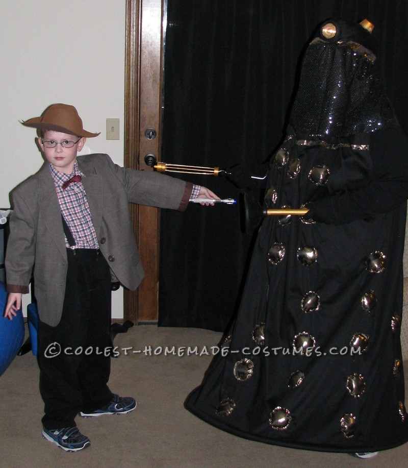 Awesome Father and Son Costume: Doctor Who in his TARDIS and Dalek