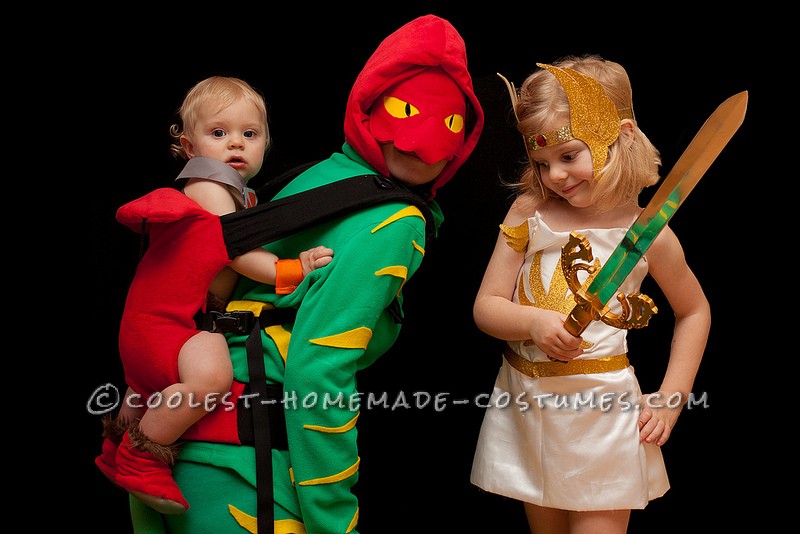 Coolest Masters of the Universe Family Costume: He-Man, She-Ra and Battlecat