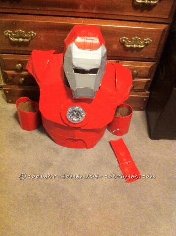 This is my costume for Halloween 2011. The Iron man movies being such a big hit, influenced my decision to make this costume. I wanted to make it fai