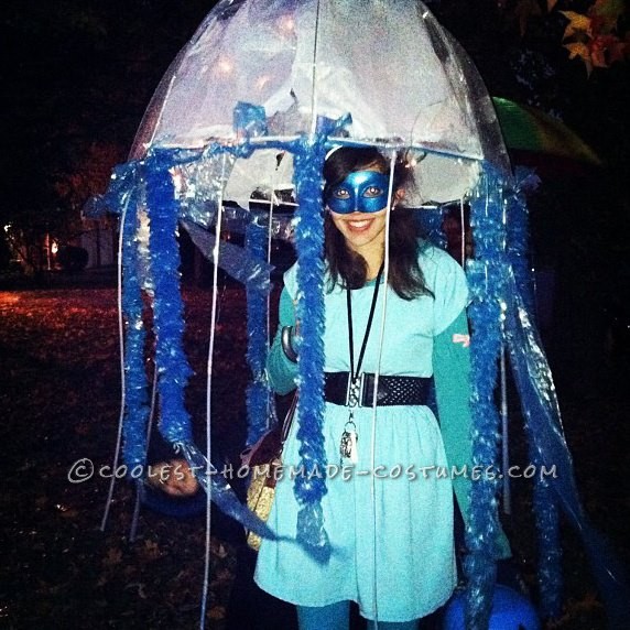 DIY Jellyfish Costume  Jellyfish halloween costume, Jellyfish costume,  Jellyfish halloween