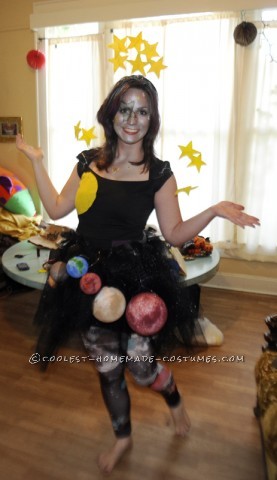 I've heard of little kids and pregnant ladies dressing up as the solar system for Halloween. I wanted to take that costume idea and make it a little