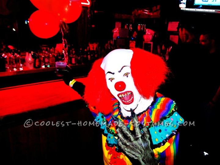 Scary Pennywise the Clown Costume