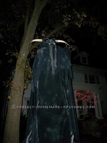 The Beast, Wraith, Soulsucker Costume on Stilts