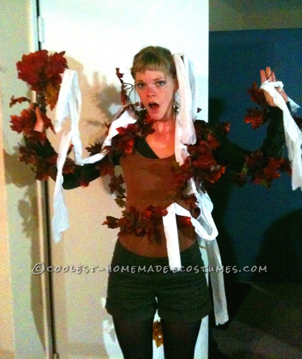 Cool Toilet-Papered Tree Costume