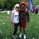 Cool Forrest Gump and Jen-nay Couple Costume