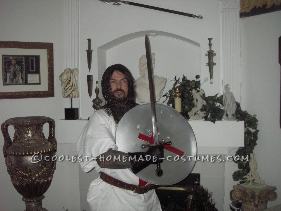 Crusader knight deals costume
