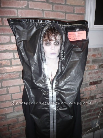 Creepy Corpse in a Body Bag and Coroner Couple Costume