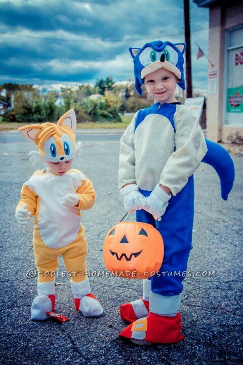 Cutest Sonic and Tails Homemade Costume