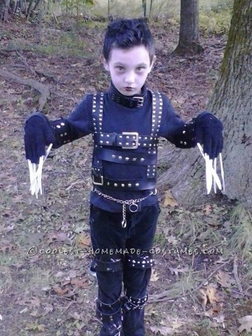 Cool Edward Scissorhands Homemade Costume Idea for a Boy