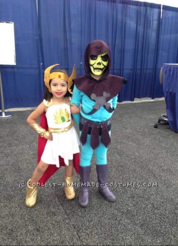 She-ra and Skeletor Posing at Comic-Con
