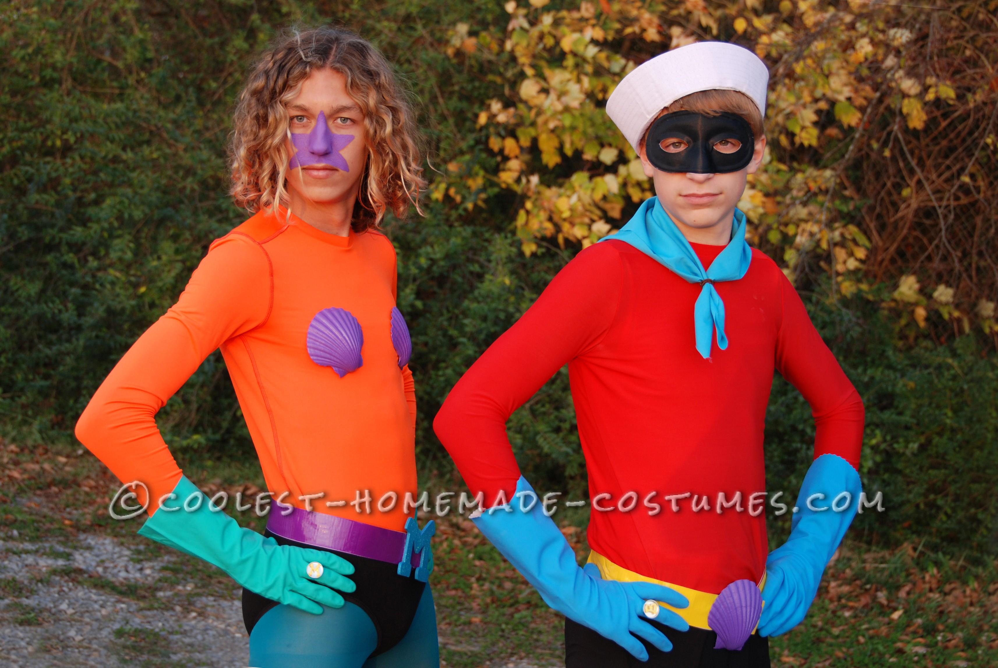 Funny Homemade Couple Costume: Mermaid Man and Barnacle Boy Unite!