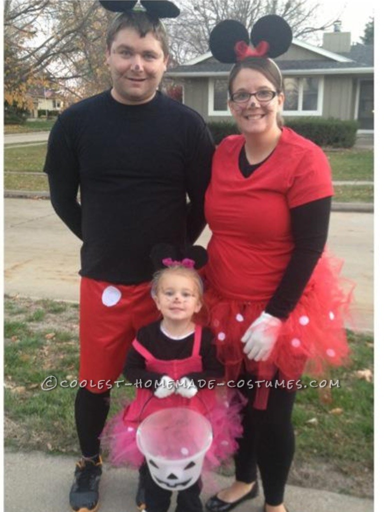 Homemade Family Minnie and Mickey Mouse Halloween Costume