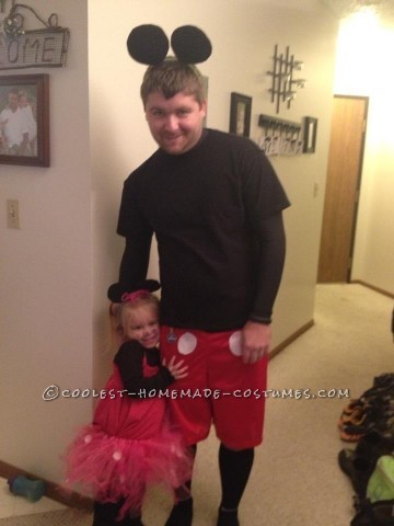 Homemade Family Minnie and Mickey Mouse Halloween Costume