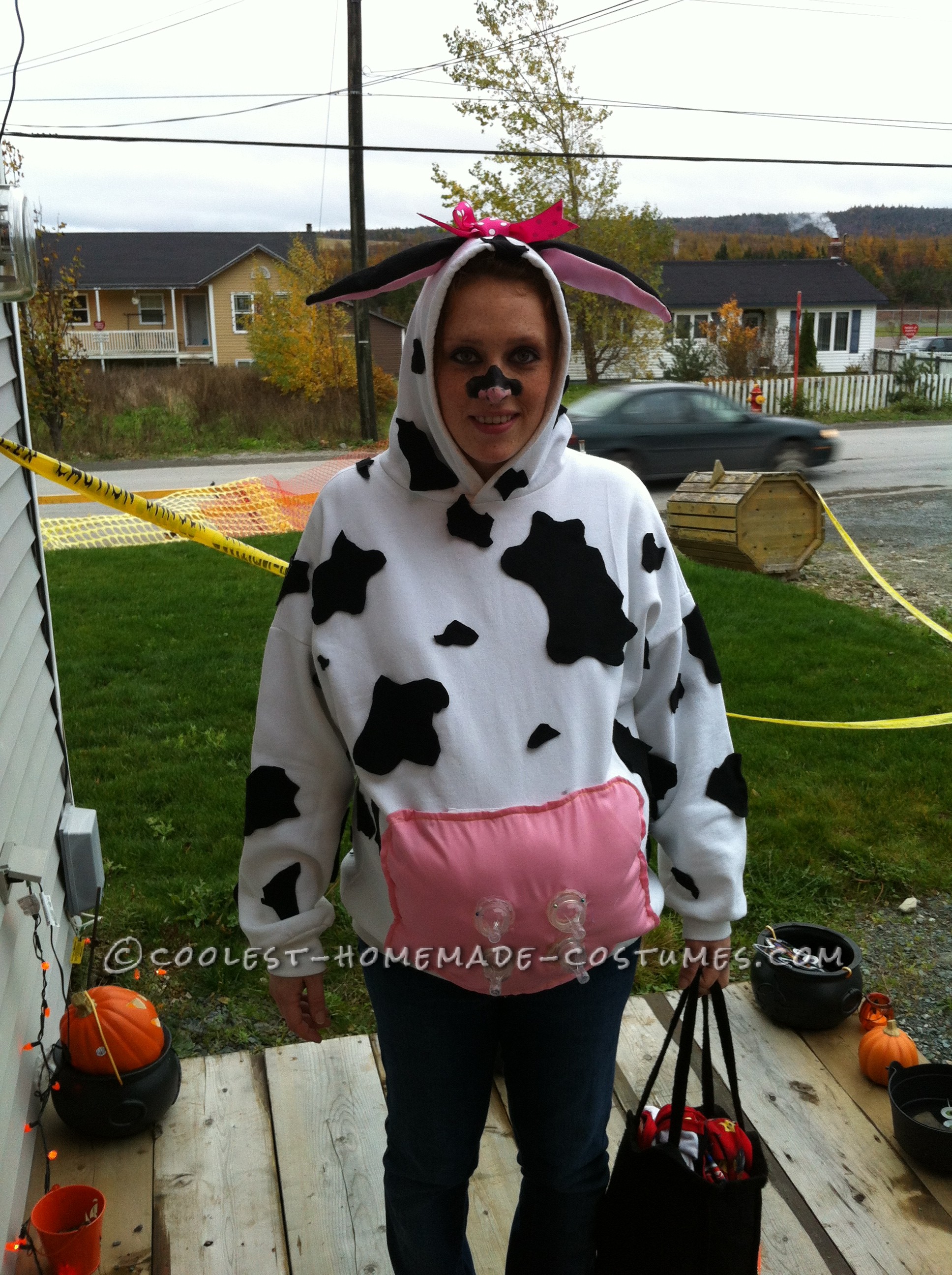 Funny Pregnancy Costume Idea: Moo-Ma and my Calf