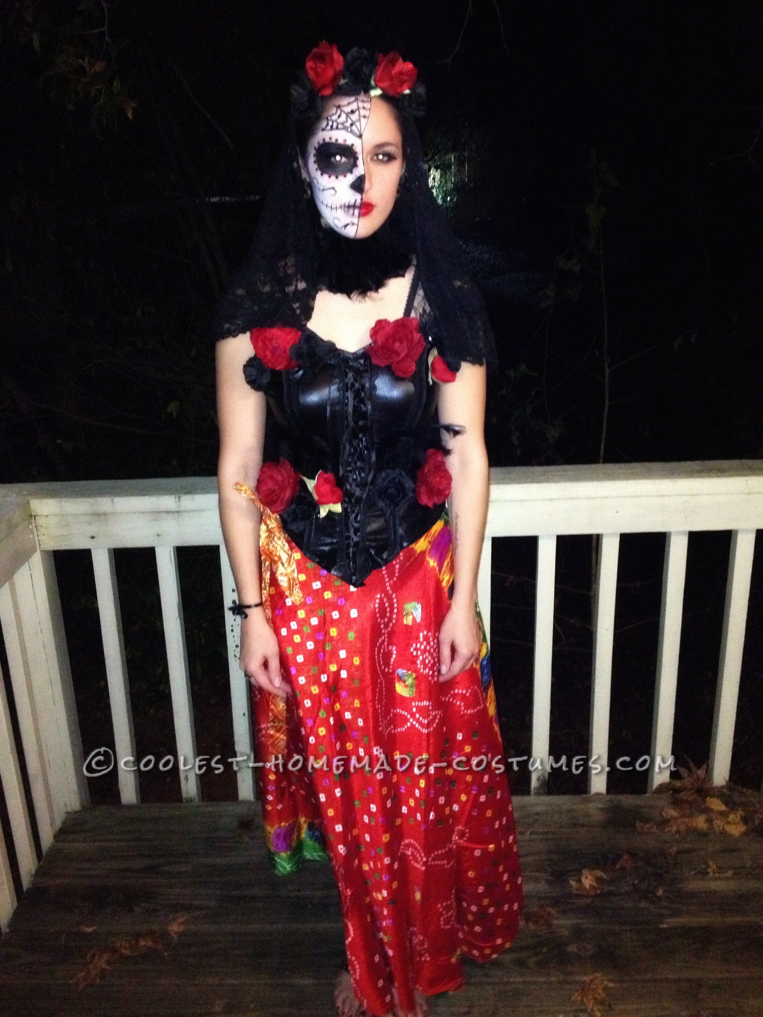 Impressive Homemade Dia de los Muertos Costume for a Woman