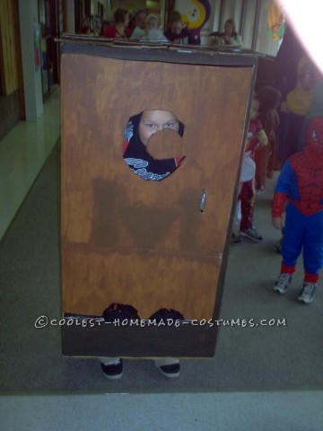 Cool Homemade Costume That Cost Nothing: Cardboard Box Outhouse