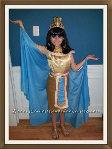 Homemade Cleopatra Queen of the Nile Costume for a Girl