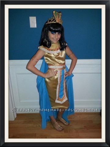 Homemade Cleopatra Queen of the Nile Costume for a Girl