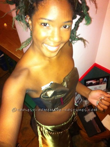 Cool Homemade Costume for a Woman: Fierce Medusa