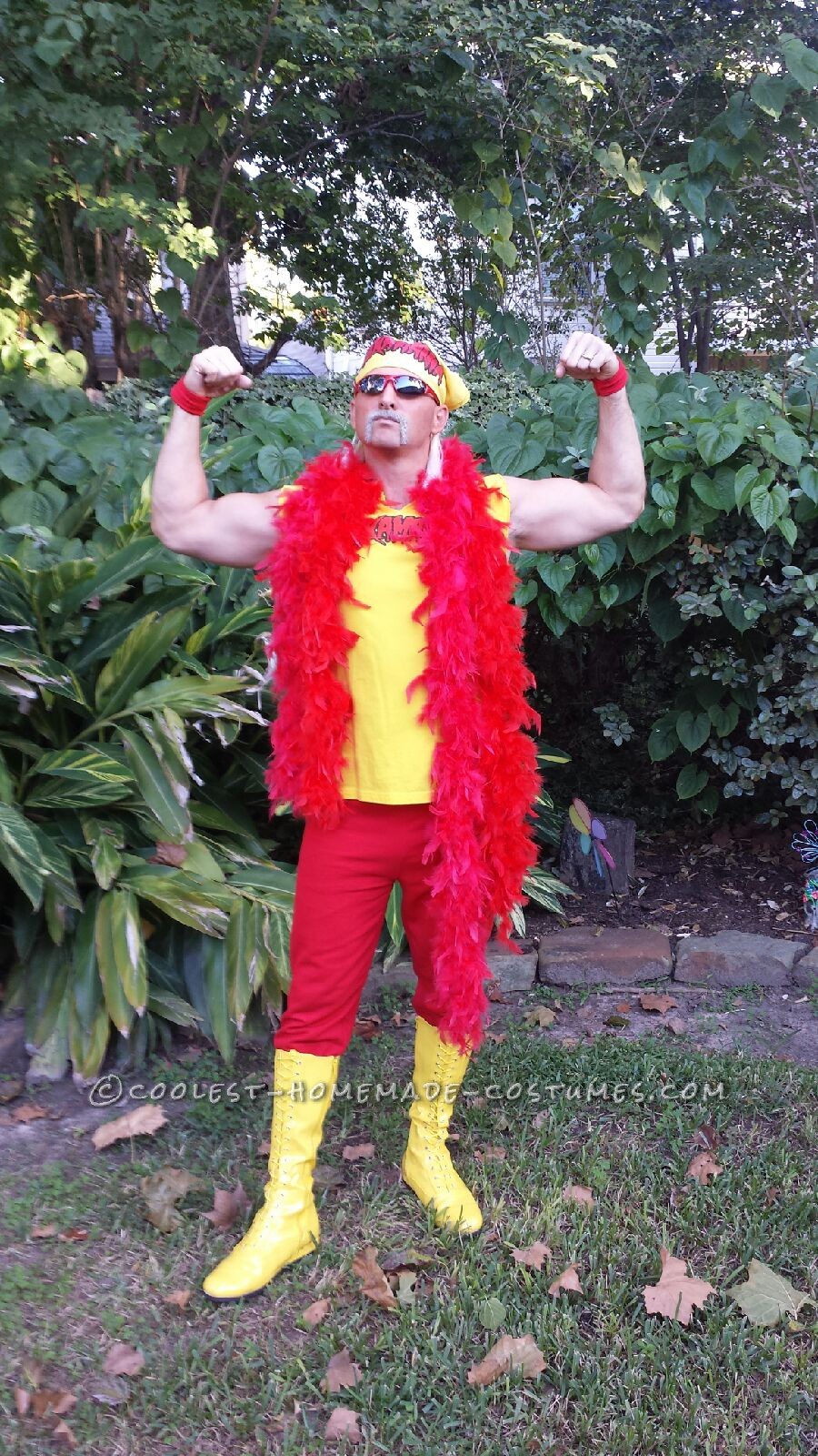 Coolest Hulk Hogan Costume Idea